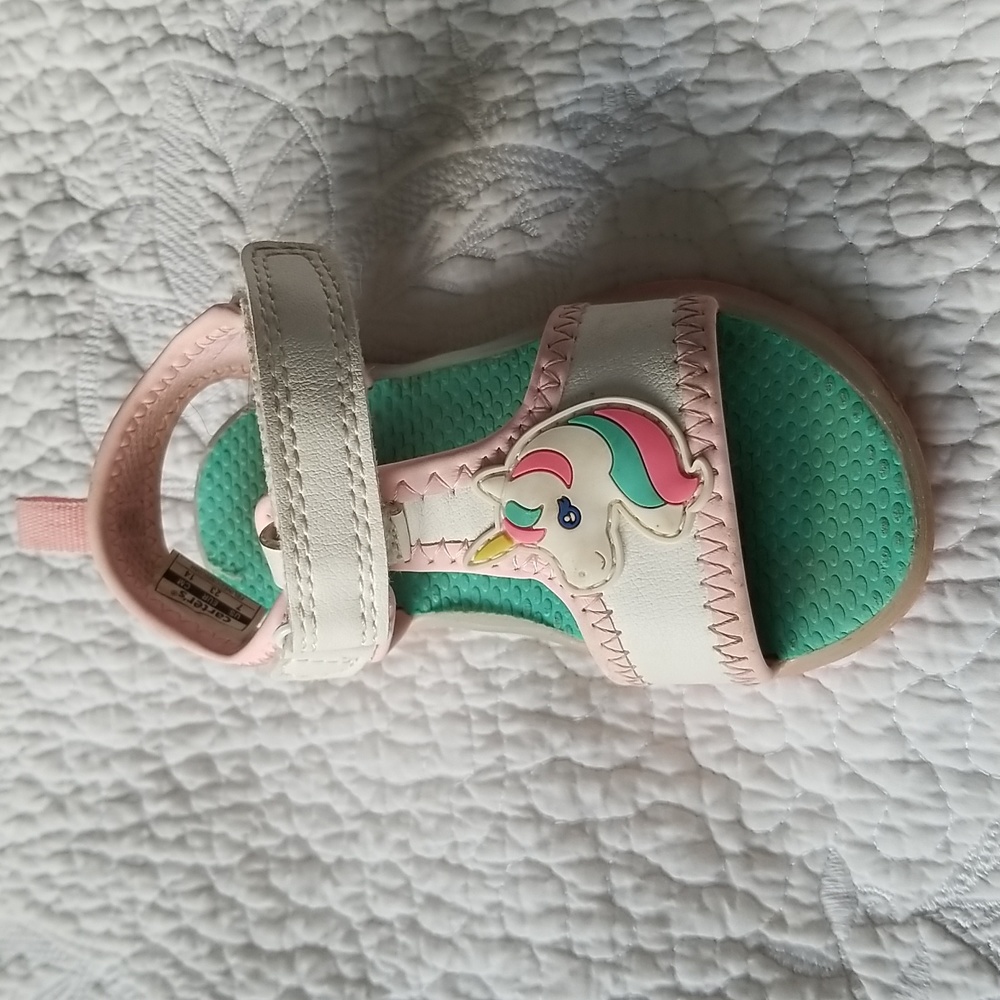 LIGHT-UP UNICORN SANDALS - Picture 6 of 10